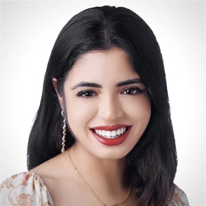 Headshot of Aashna Kaur