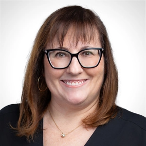 Headshot of Darlene Mallek