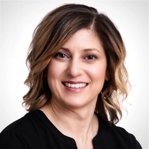 Headshot of Elizabeth Ritter