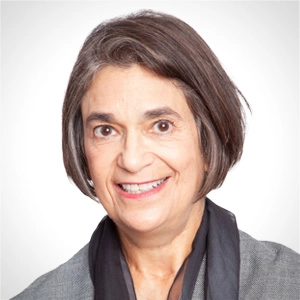 Headshot of Holly Michaels Fisher
