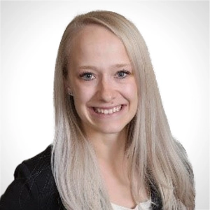 Headshot of Karis Burnett