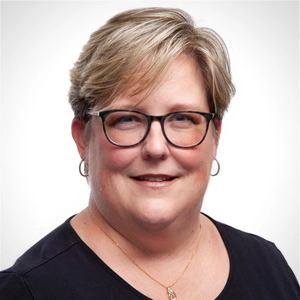 Headshot of Kelly Lauletta