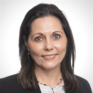 Headshot of Laura Zaremba