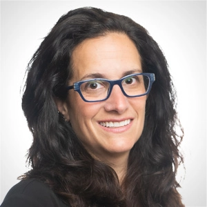 Headshot of Lisa Braude
