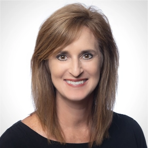 Headshot of Monica Swearingen