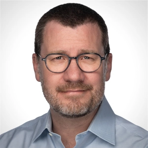 Headshot of Rob Buchanan
