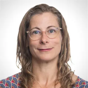 Headshot of Sarah Arvey