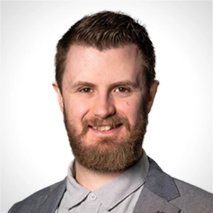 Headshot of Tyler Burns